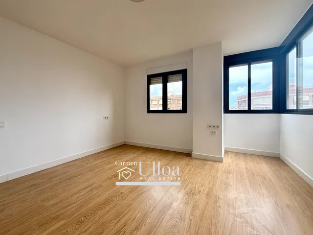 AMPLIA Y LUMINOSA VIVIENDA EN ALQUILER EN AVENIDA ÓSCAR ESPLÁ CON PARKING — 19