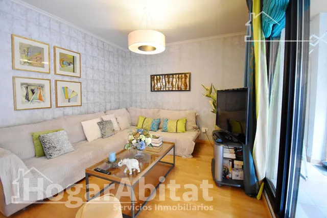 ¡ESPECTACULAR! AMPLIO Y MODERNO EN RESIDENCIAL CON PISCINA,  - foto 2