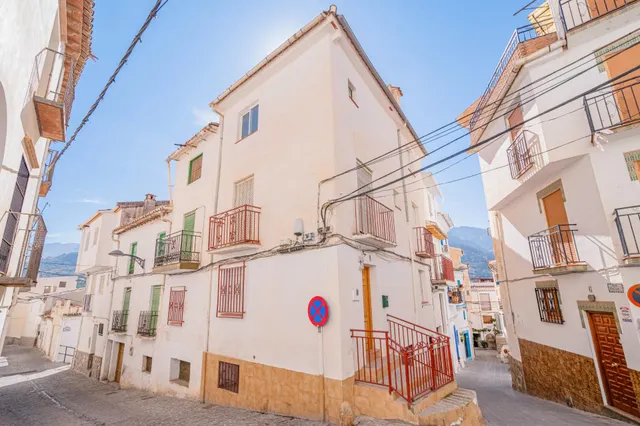 La mejor casa rural de Güejar Sierra se acaba de poner a la 