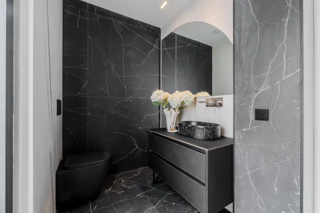 Chalet Pareado de Diseño Vanguardista con Piscina y Máxima Eficiencia Energética en El Bosque — 36