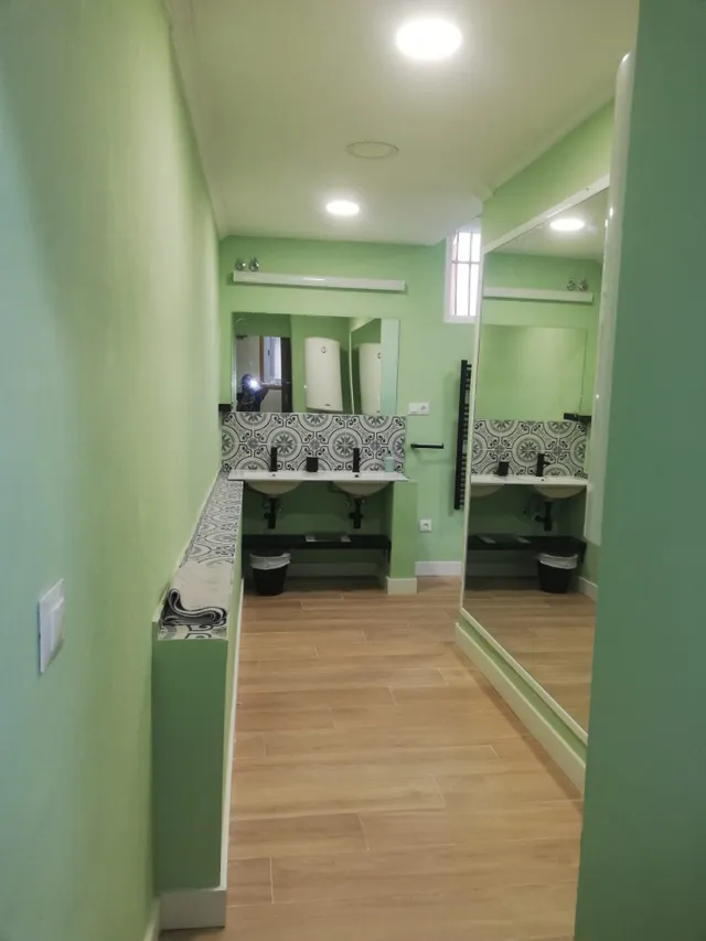 SOLO PARA INVERSORES, VIVIENDA EN CENTRO DE CADIZ RECIEN REFORMADA. — 16