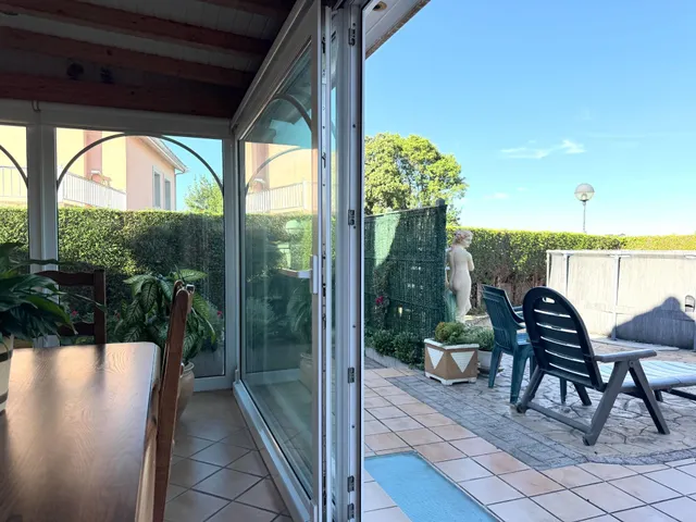 Casa con cuatro dormitorios, terrazas y amplio garaje en Oleiros — 33