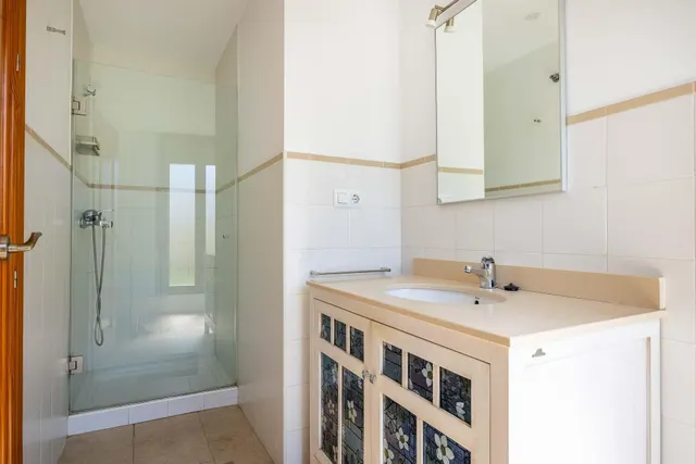 se alquila piso  SIN MUEBLES de 2 habitaciones 2 baños, terraza, garaje en castilleja de la cuesta — 13