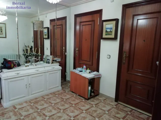 PISO AMPLIO EN LAS PEATONALES — 29