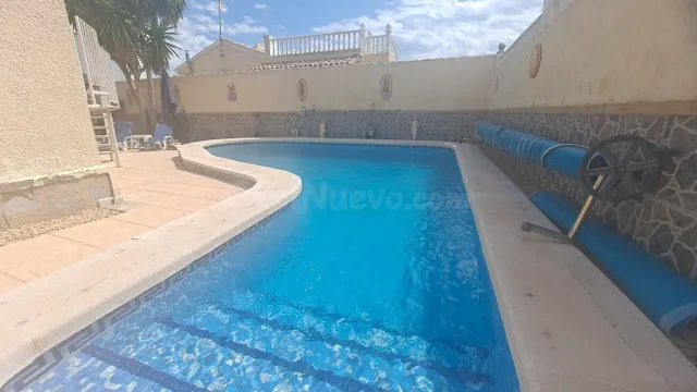 Villa 3 habitaciones 123m² en venta - Las Filipinas - foto 2
