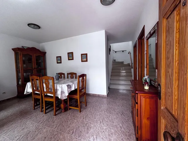 PRECIOSO ADOSADO DE CINCO DORMITORIOS EN LA RIBERA — 7