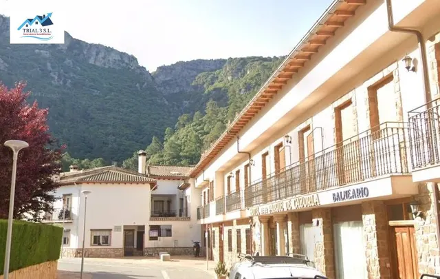 Venta de piso en La Iruela - Jaén — 2