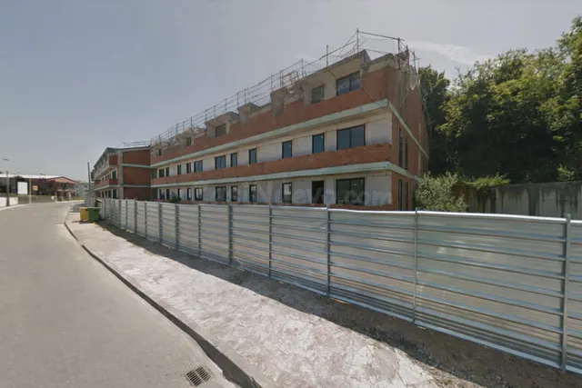 En venta edificio de obra parada en ORTIGUEIRA, A Coruña - foto 2