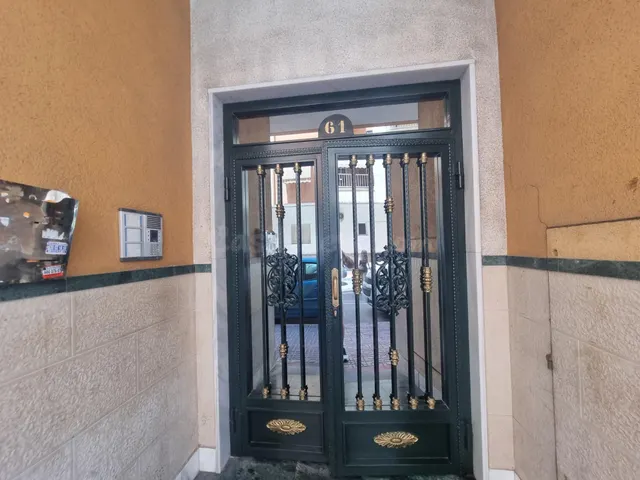Exclusivo Apartamento Reformado en Torrevieja - Ideal Ubicac - foto 2