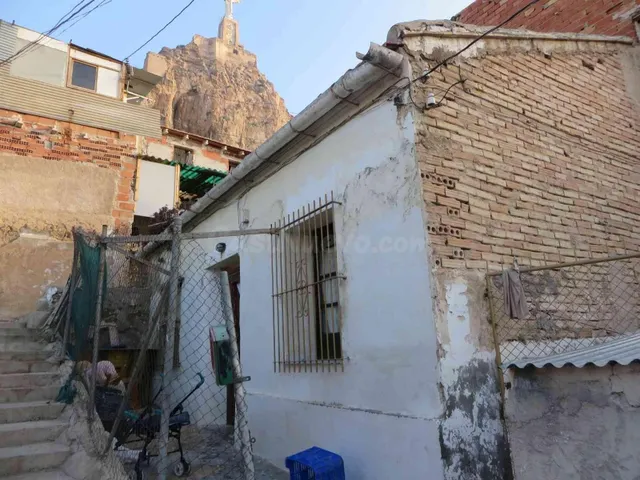 Se vende casa ALQUILADA en Calle Virgen Antigua 6 de Murcia 