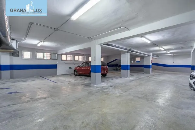 PARKING DE 30 PLAZAS EN PLENO CENTRO DE GRANADA — 9