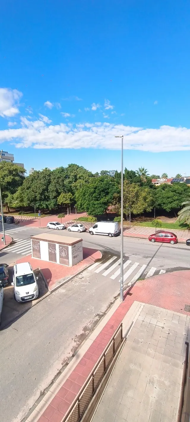Oportunidad con TERRAZA en Juan Carlos I — 12