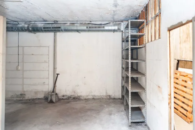 LOCAL EN VENTA EN EL CENTRO DE PONFERRADA — 20