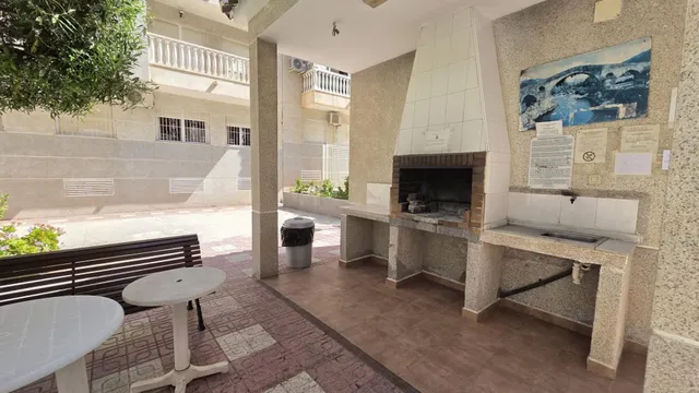 Estudio con zona de dormitorio extra y piscina — 14