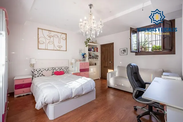 CASA SINGULAR EN ALBAICÍN JUNTO A PUERTA DE ELVIRA — 30