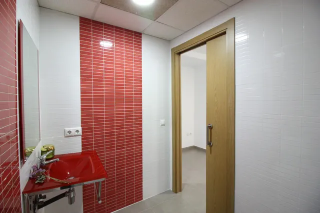 Vivienda en dos alturas con terraza privada y pérgola en Alaquàs — 14