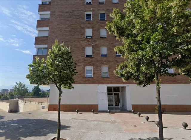 SE VENDE PLAZA DE PARKING EN VIC, ZONA CENTRO — 6