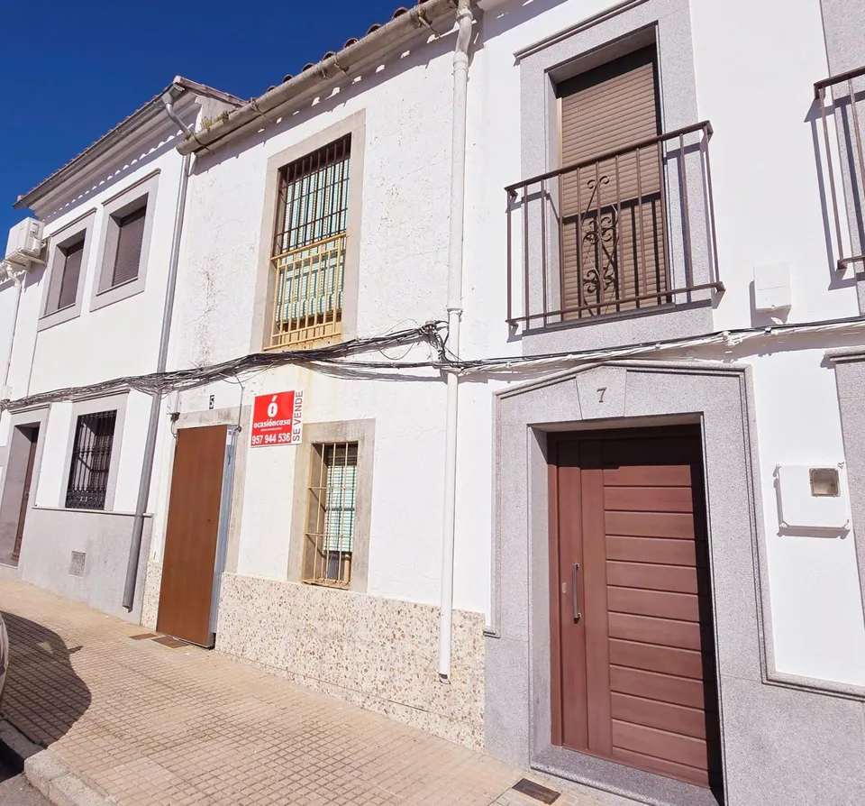 SE VENDE CASA ECONOMICA EN VVA DE CORDOBA