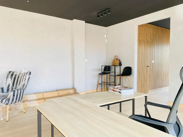 Local comercial 81m² en venta - Villamartín-Las Filipinas — 33