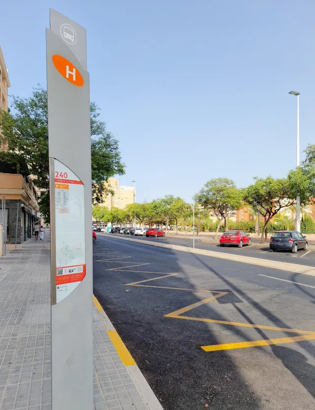 ALQUILER LOCAL COMERCIAL EN LA MEJOR UBICACIÓN DE ALTABIX NUEVO, CON 32m FACHADA Y 9 PERSIANAS A LA CALLE!!! — 23
