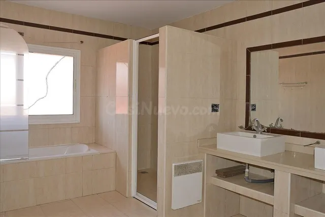 Oportunidad en Algeciras: 135 m2 a solo 500 metros de la playa del Rinconcillo — 3