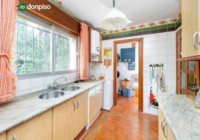Chalet con gran parcela en Cogollos — 20