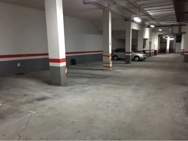 Urbis te ofrece una plaza de garaje en zona Puente Ladrillo-Toreses, Salamanca. — 5