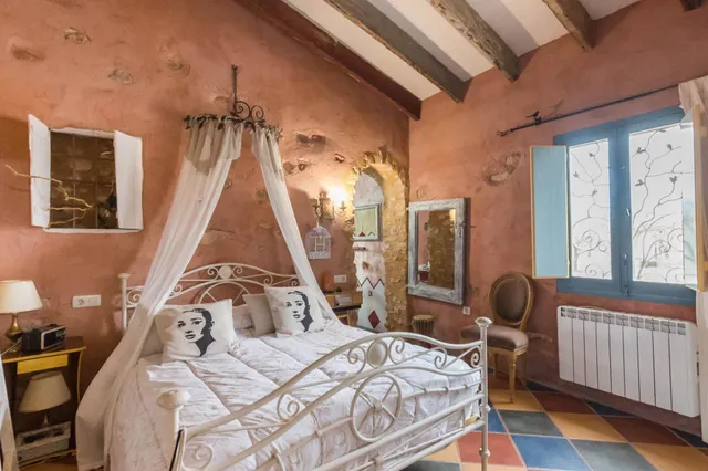 Se vende chalet único - Un rincón dónde habita el arte — 13