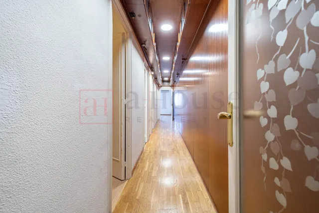 ESPECTACULAR PISO PARA ENTRAR A VIVIR EN VILA DE GRACIA — 28