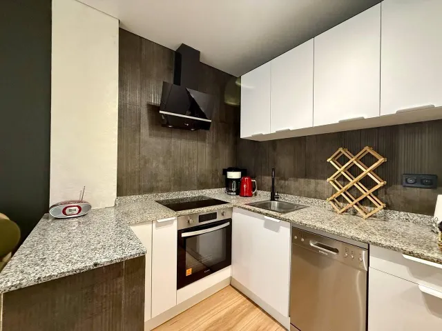Apartamento 1 habitación 54m² en venta - Estacion de autobuses — 12