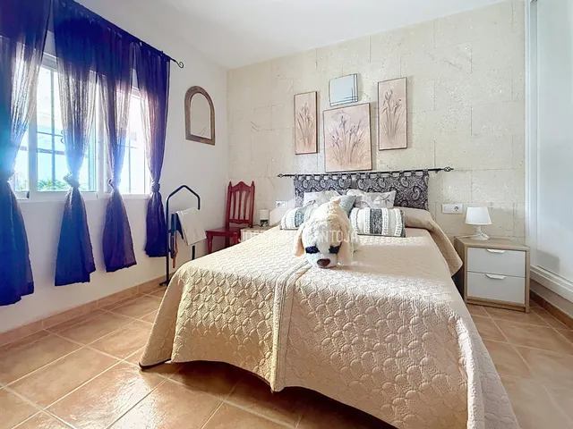 FINCA DE RECREO Y CHALET — 42
