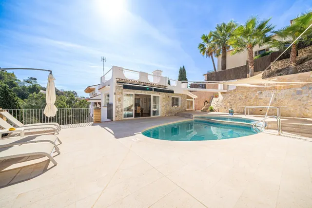 Casa independiente, piscina, parking y vistas al mar en Cost - foto 3