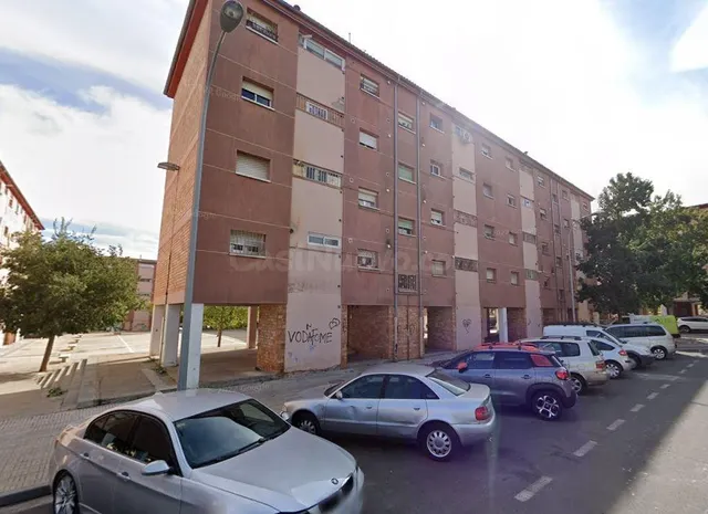 Se vende Piso OKUPA en Cañada Príncep Joan Carles de Lleida  - foto 2