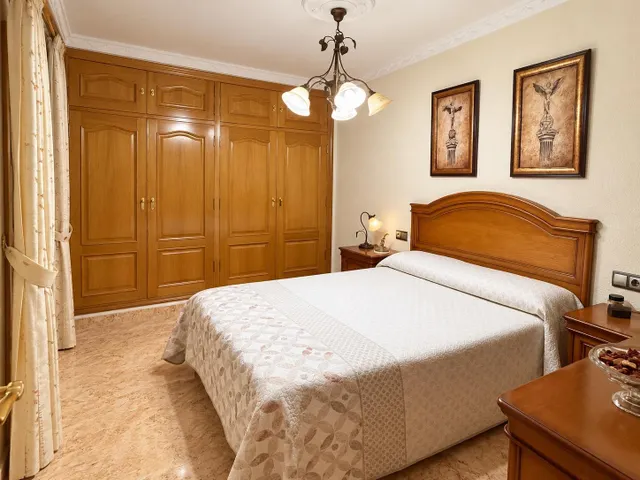 AMPLIO PISO REFORMADO DE 4 habitaciones CON BALCÓN Y ASCENSOR EN PICASSENT — 13
