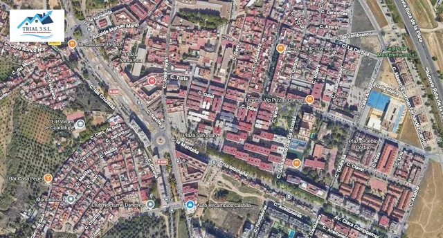Venta de Piso en Camas — 3