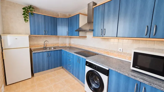 Piso 1 habitación 73m² en alquiler - Área de Granada — 20