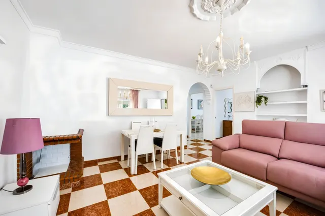 Chalet con amplia parcela en El Sotillo — 18
