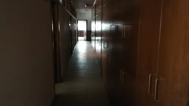 OCASION! SE ALQUILA GRAN ENTREPLANTA CON DIVERSOS DESPACHOS Y OFICINAS, EN EL CORAZON DE ALBACETE — 42