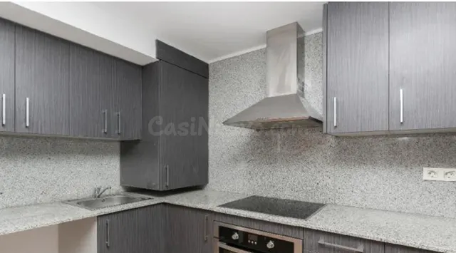PISO OCUPADO 1 HABITACIÓN, PLANTA 2 CON ASCENSOR, BALCÓN, CA - foto 2