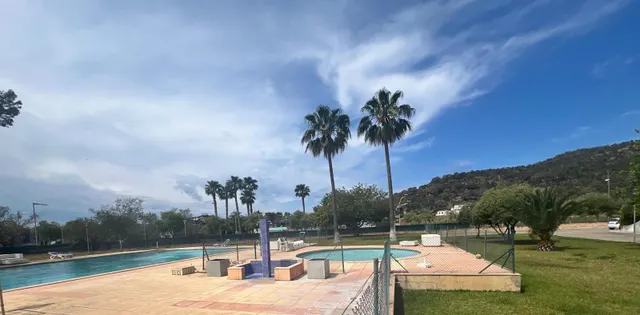 ADOSADO DE 3 habitaciones CON PARKING Y GRAN PISCINA COMUNITARIA CON JARDINES. — 36