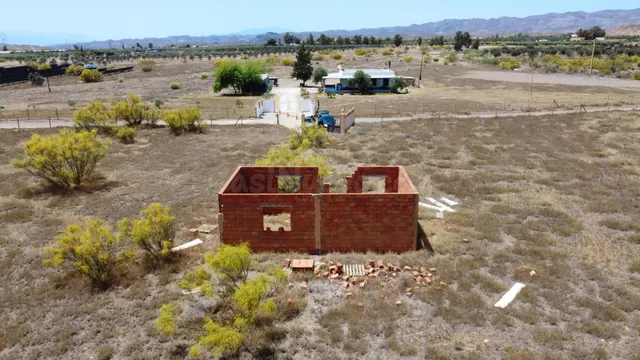 Cortijo con proyecto de construcción para terminar - foto 3