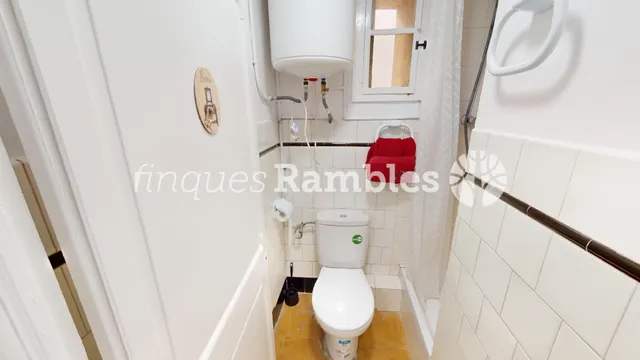 Casa de poble al centre de La Pobla de Claramunt amb molt potencial — 14