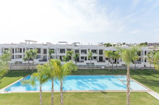 RESIDENCIAL DE OBRA NUEVA DE BUNGALOWS EN LOS BALCONES, TORREVIEJA — 27