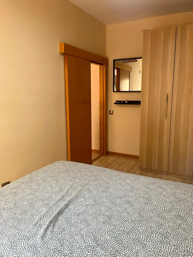 Piso en Badalona con 3 habitaciones y patio — 6