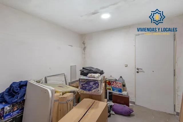 NAVE INDUSTRIAL EN POL. ASEGRA, PELIGROS. — 11
