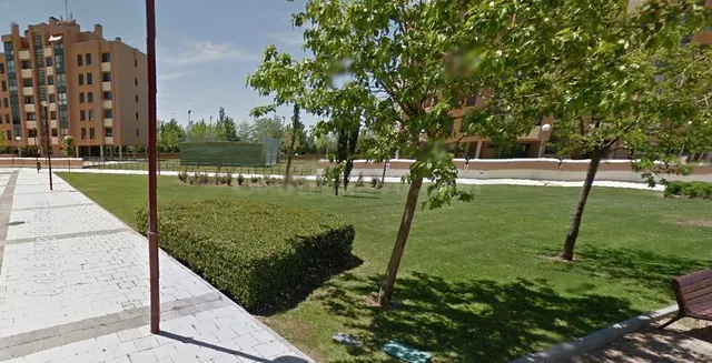 SE VENDE PLAZA DE GARAJE PARA MOTO EN ZONA NUEVO HOSPITAL — 4