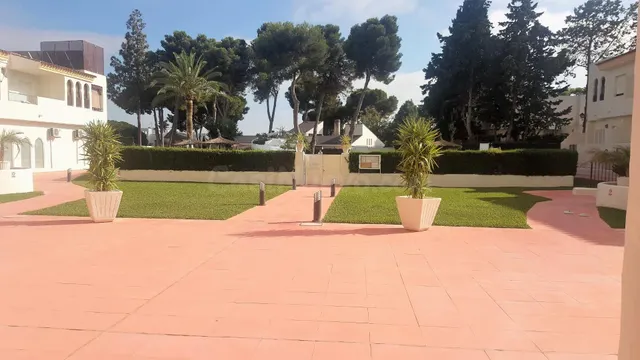 APARTAMENTO  EN ALQUILER EN EL CENTRO COMERCIAL VISTAHERMOSA — 4