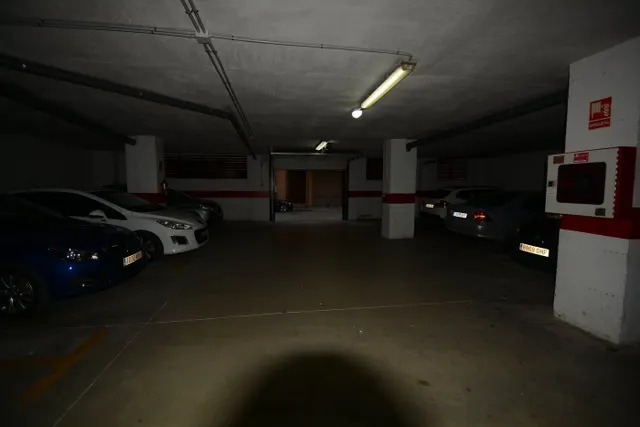 Alquiler de plaza de garaje en Orihuela, calle Castellón. Superficie de 16 m2. — 4