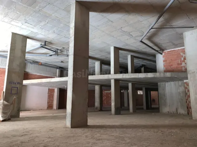 Local comercial 945m² en venta - Casco Antiguo - foto 4