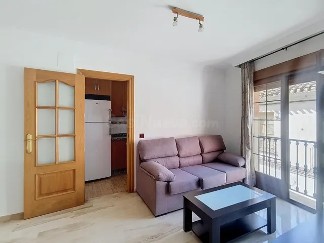 Piso de 3 dormitorios junto al Ayuntamiento de Las Gabias - foto 2